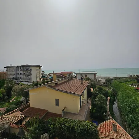 Zeus Amalfi Coast ポンテカニャーノ